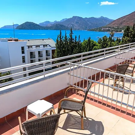 Kayamaris ホテル マルマリス