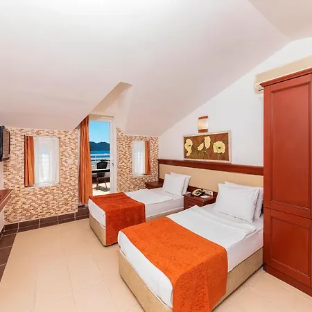 كاياماريس 4*