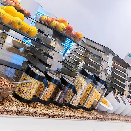 ホテル Kayamaris 4*