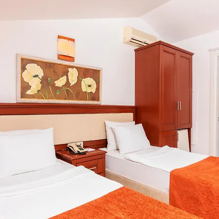 Kayamaris ホテル マルマリス