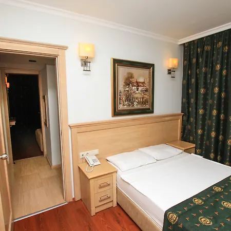 K Maris Hotel