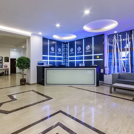 K Maris 酒店 马尔马里斯